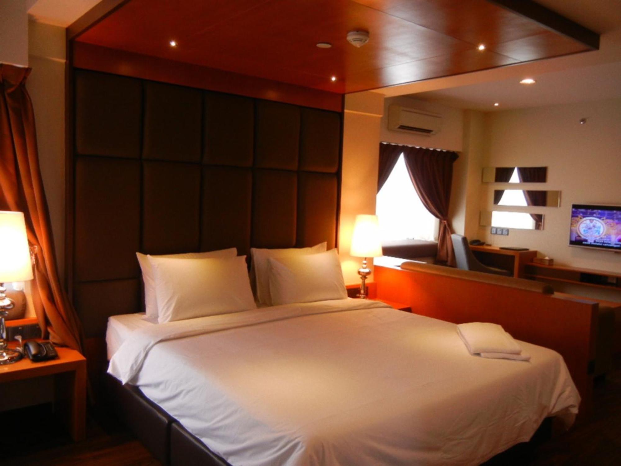 C'Haya Hotel Kota Kinabalu Dış mekan fotoğraf