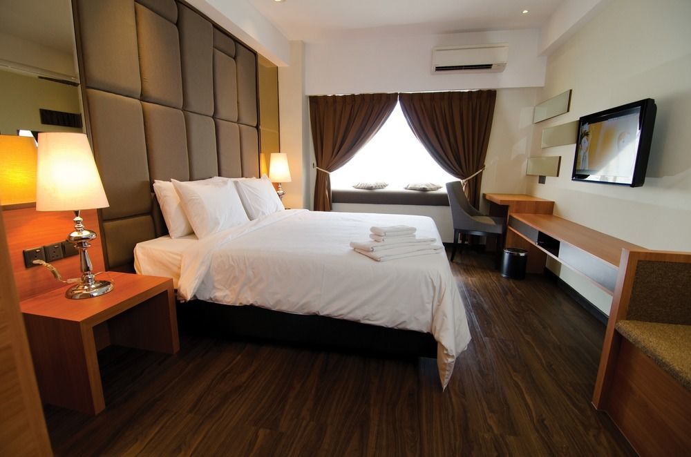 C'Haya Hotel Kota Kinabalu Dış mekan fotoğraf