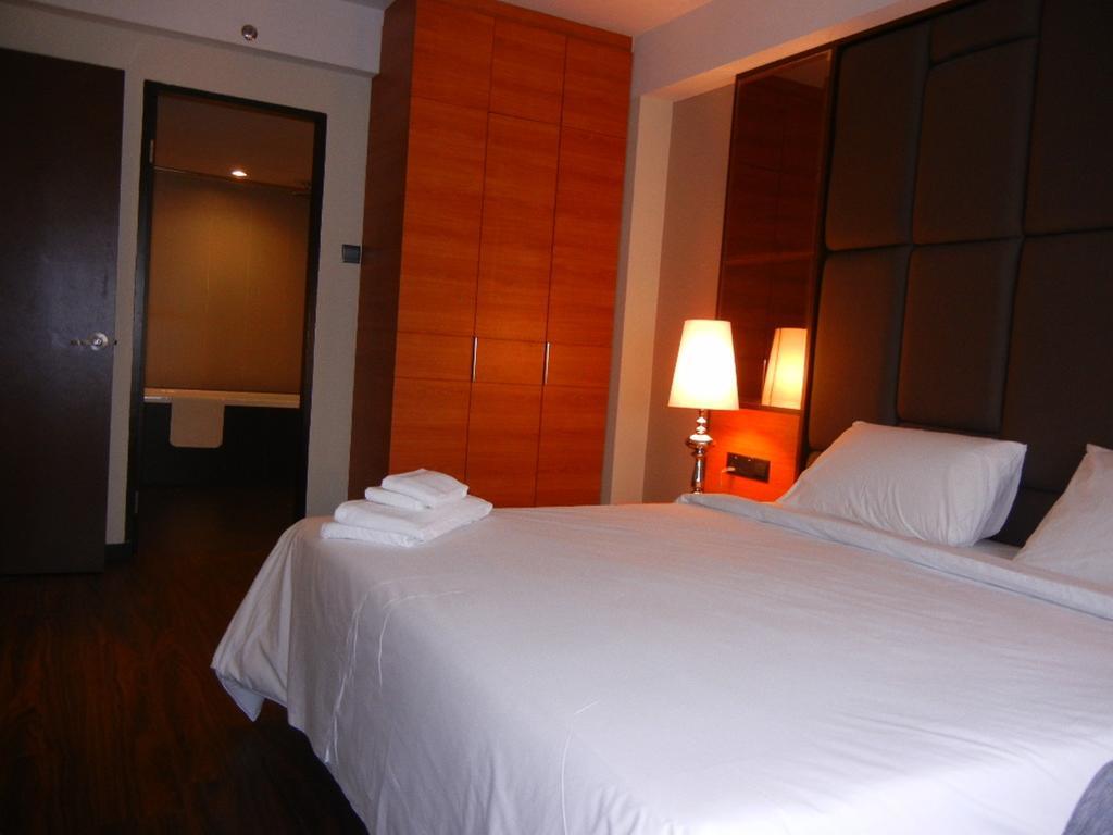 C'Haya Hotel Kota Kinabalu Oda fotoğraf
