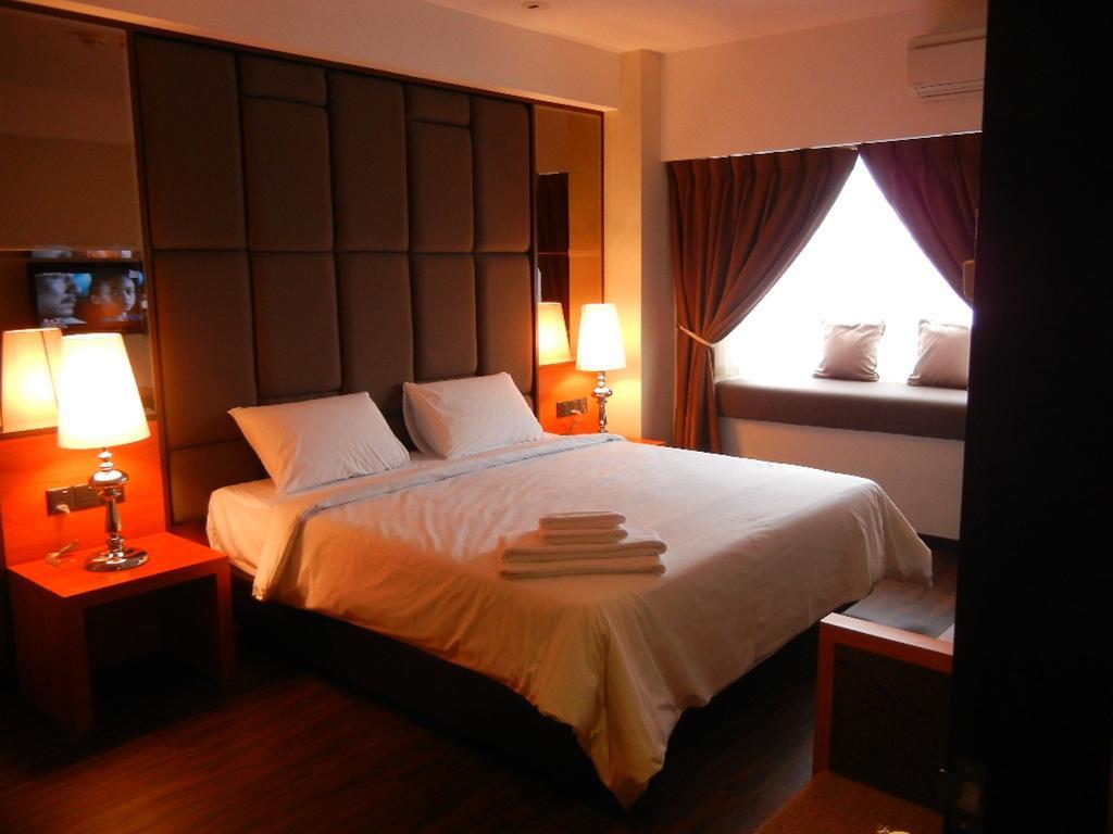 C'Haya Hotel Kota Kinabalu Dış mekan fotoğraf
